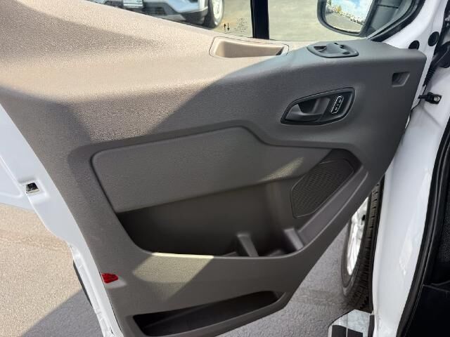 2025 Ford Transit 250