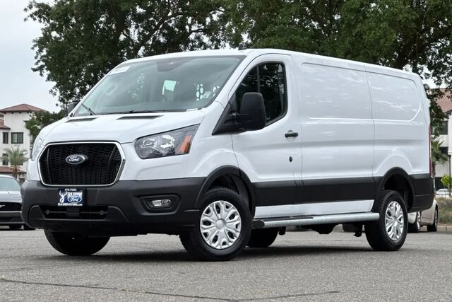 2025 Ford Transit 250