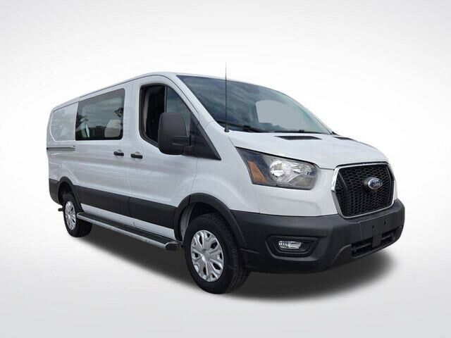 2025 Ford Transit 250 — photo 1 of 4