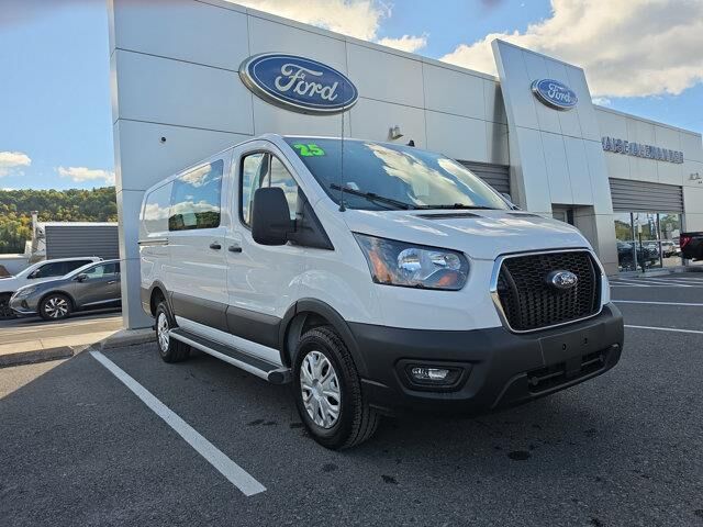 2025 Ford Transit 250