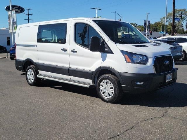2025 Ford Transit 250
