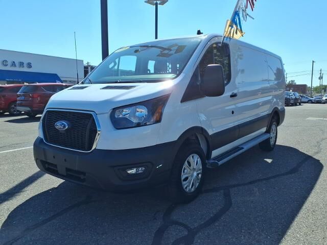 2025 Ford Transit 250