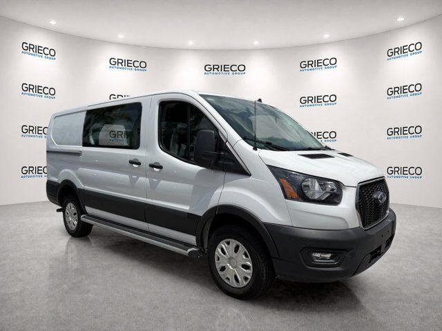 2025 Ford Transit Cargo Van Base