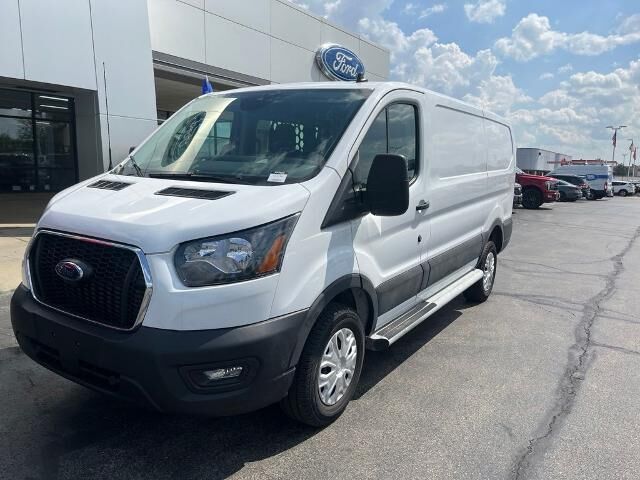 2025 Ford Transit 250 — photo 1 of 26
