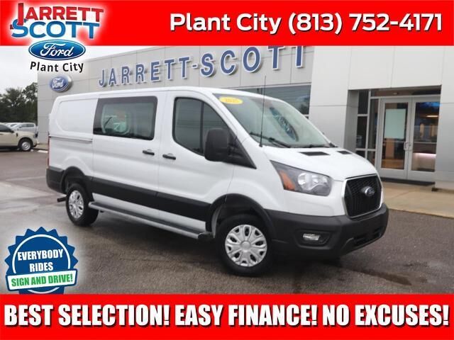 2025 Ford Transit 250