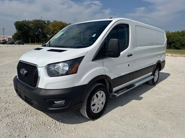 2025 Ford Transit 250