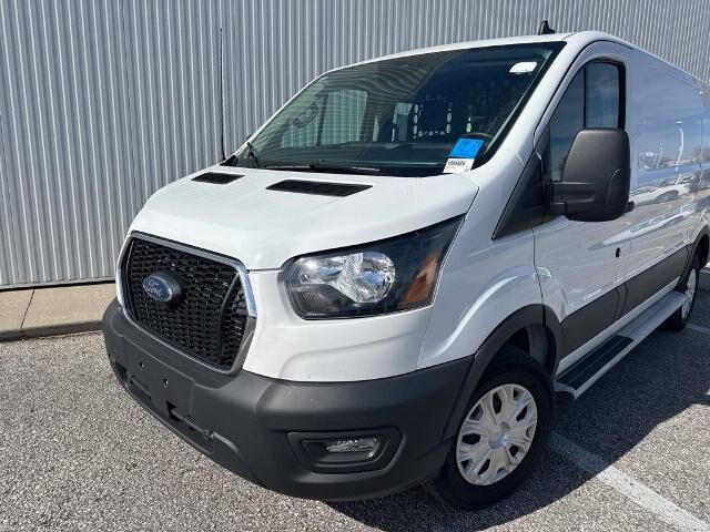 2025 Ford Transit 250