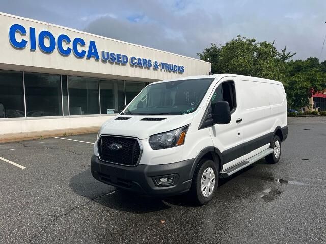 2025 Ford Transit 250