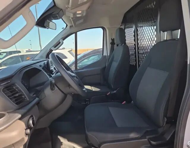 2025 Ford Transit 250