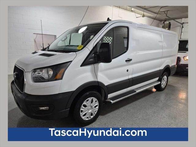 2025 Ford Transit 250 — photo 1 of 14