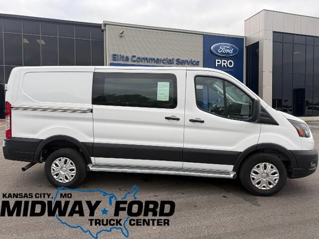 2025 Ford Transit 250
