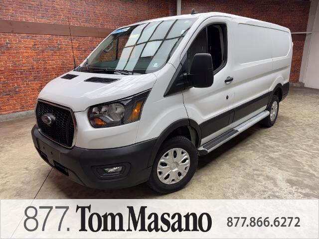 2025 Ford Transit 250