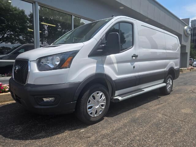 2024 Ford Transit 250 — photo 1 of 1