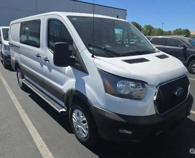 2025 Ford Transit 250