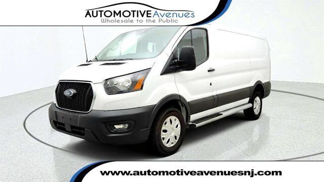 2025 Ford Transit Cargo Van T-250 130'' Low Rf 9070 GVWR RWD w/ Exterior Upgrade Pkg — photo 1 of 3