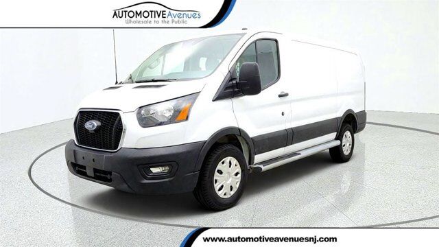 2025 Ford Transit Cargo Van T-250 130'' Low Rf 9070 GVWR RWD w/ Exterior Upgrade Pkg — photo 1 of 3