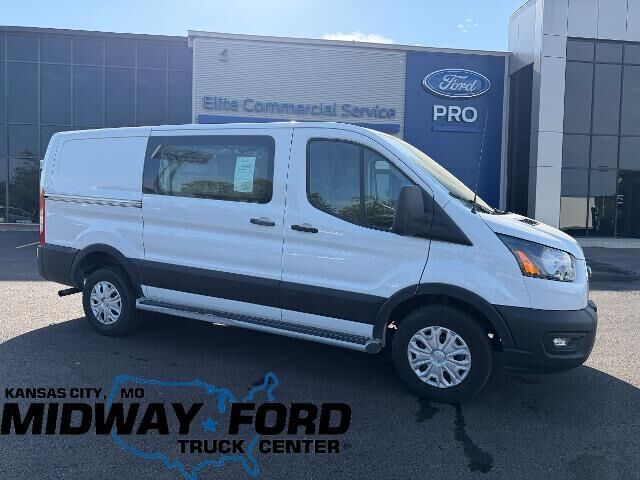 2024 Ford Transit 250