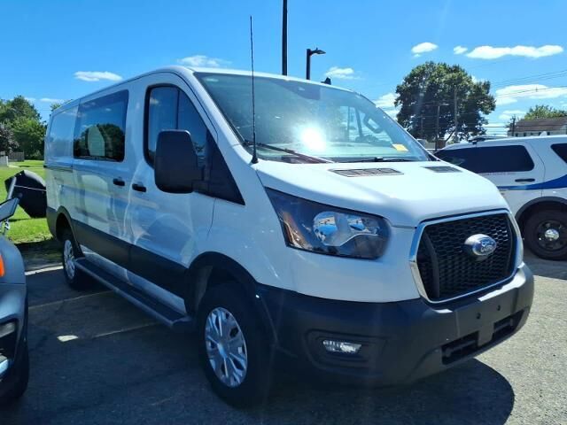 2025 Ford Transit 250