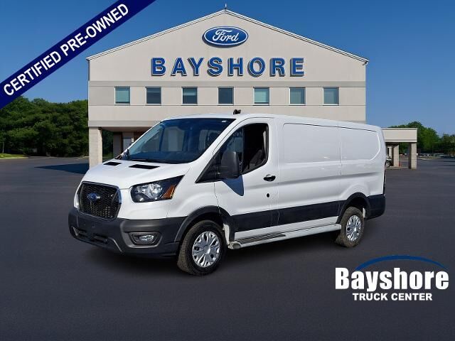 2025 Ford Transit 250