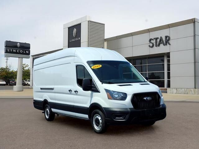 2025 Ford Transit 250