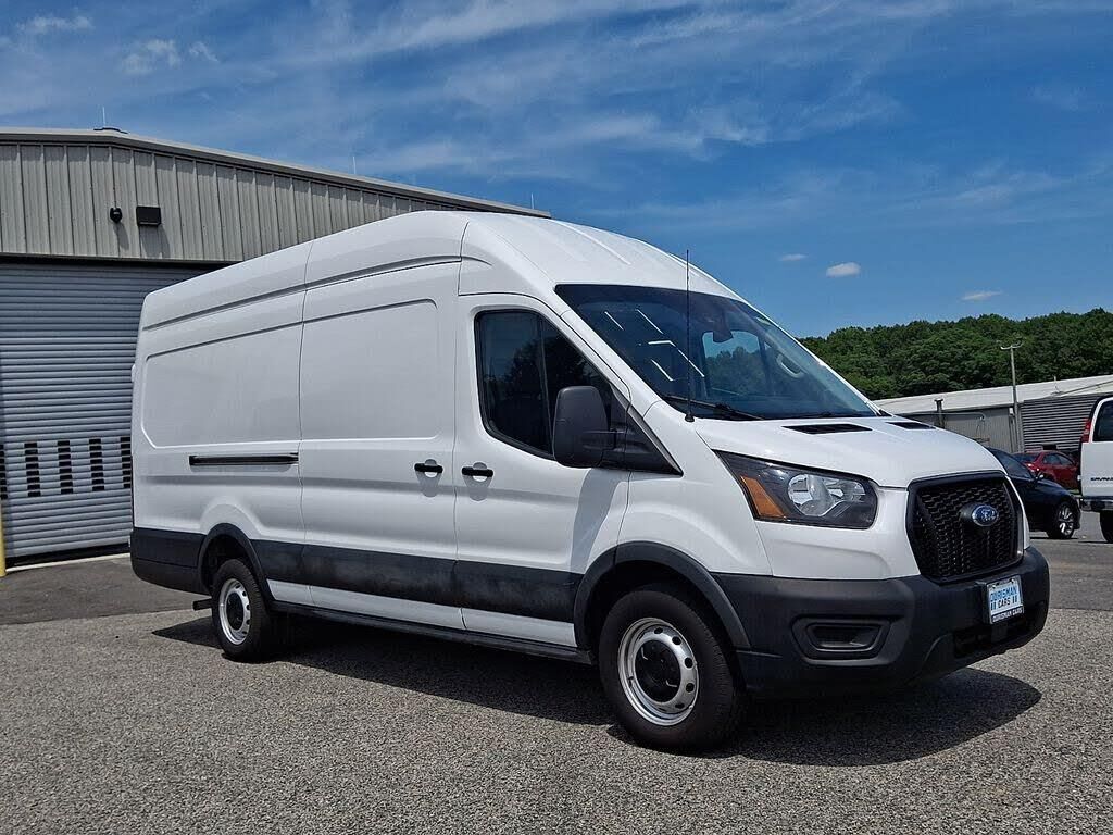 2023 Ford Transit 250 — photo 1 of 2