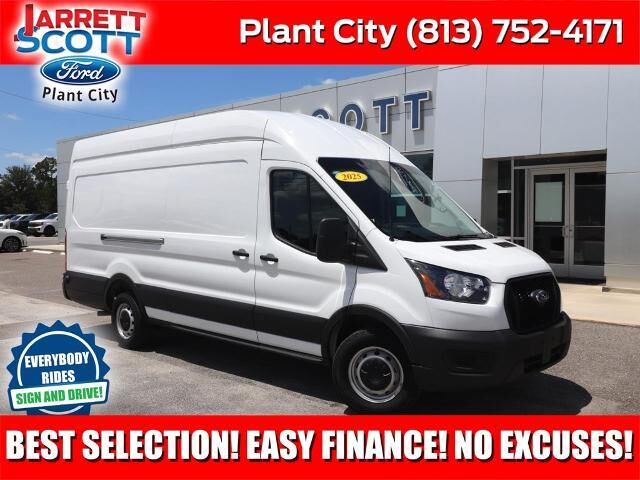 2025 Ford Transit 250