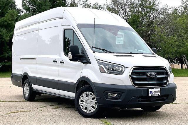 2022 Ford E-Transit 350 — photo 1 of 13