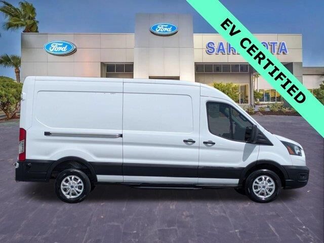 2023 Ford E-Transit 350 — photo 1 of 26