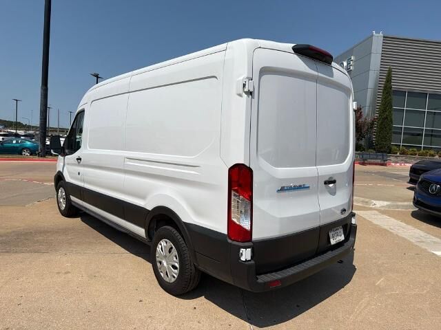 2023 Ford E-Transit 350 — photo 1 of 26