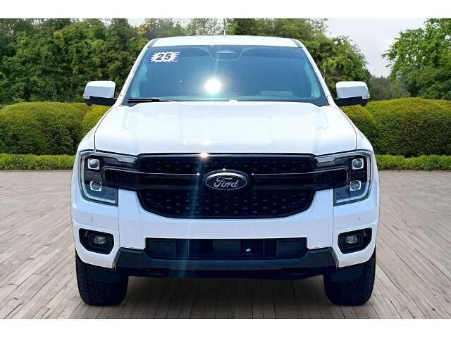 2025 Ford Ranger Lariat — photo 1 of 12
