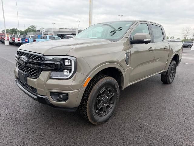 2025 Ford Ranger Lariat — photo 1 of 26
