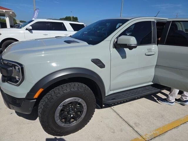 2024 Ford Ranger Raptor — photo 1 of 39