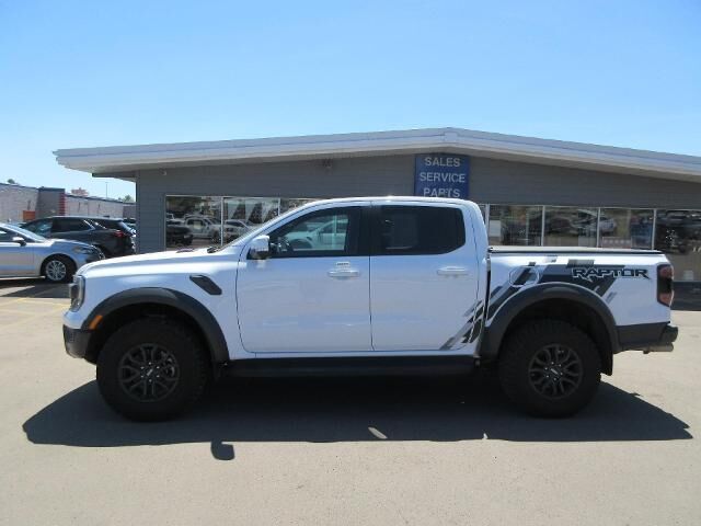 2024 Ford Ranger Raptor — photo 1 of 12