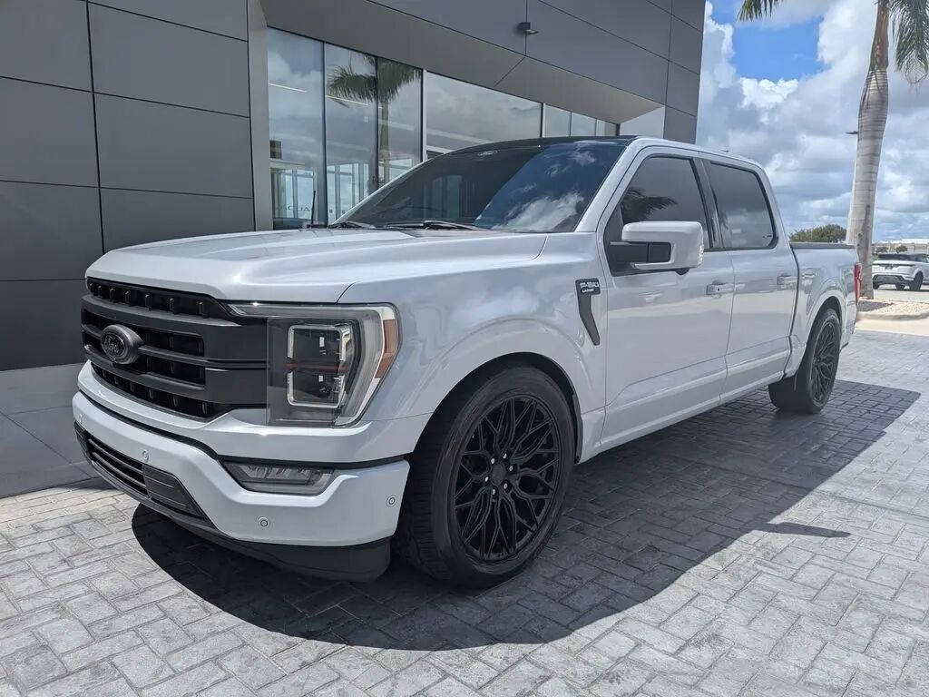 2022 Ford F-150 Lariat — photo 1 of 26