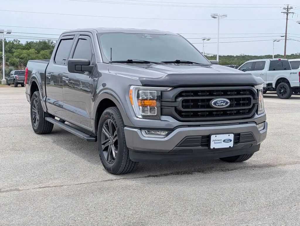 2022 Ford F-150 XLT — photo 1 of 15