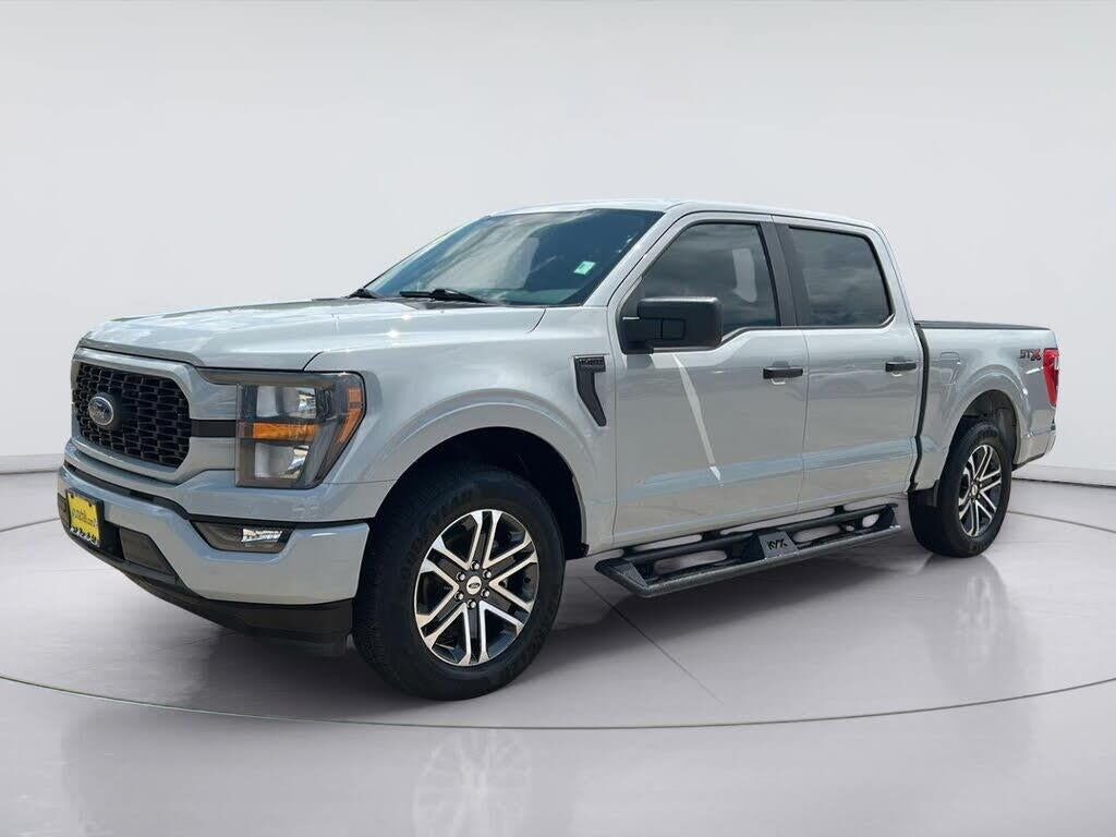 2023 Ford F-150 XL — photo 1 of 17