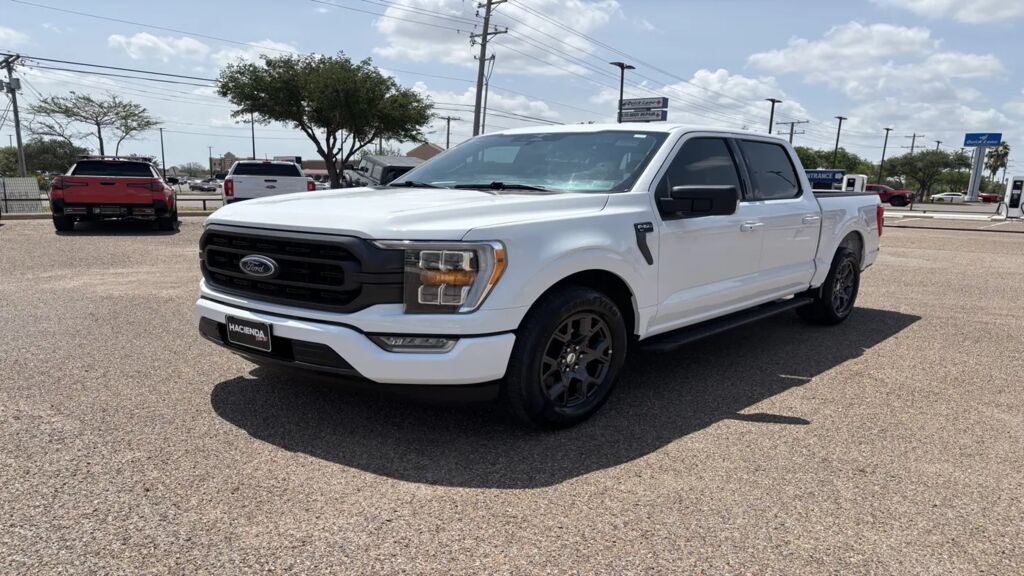 2023 Ford F-150 XLT — photo 1 of 36