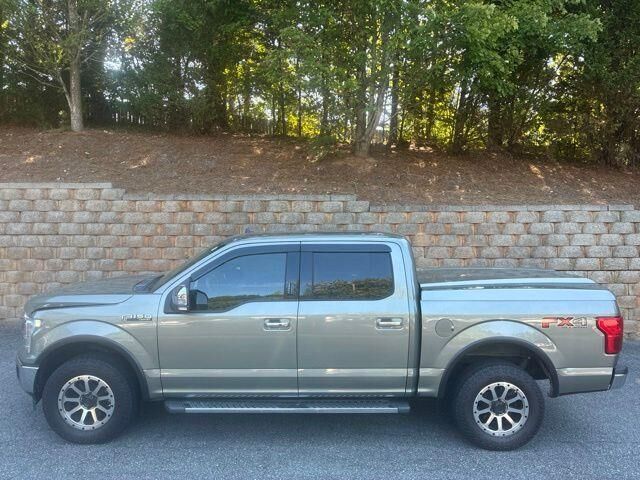 2019 Ford F-150 Lariat — photo 1 of 24