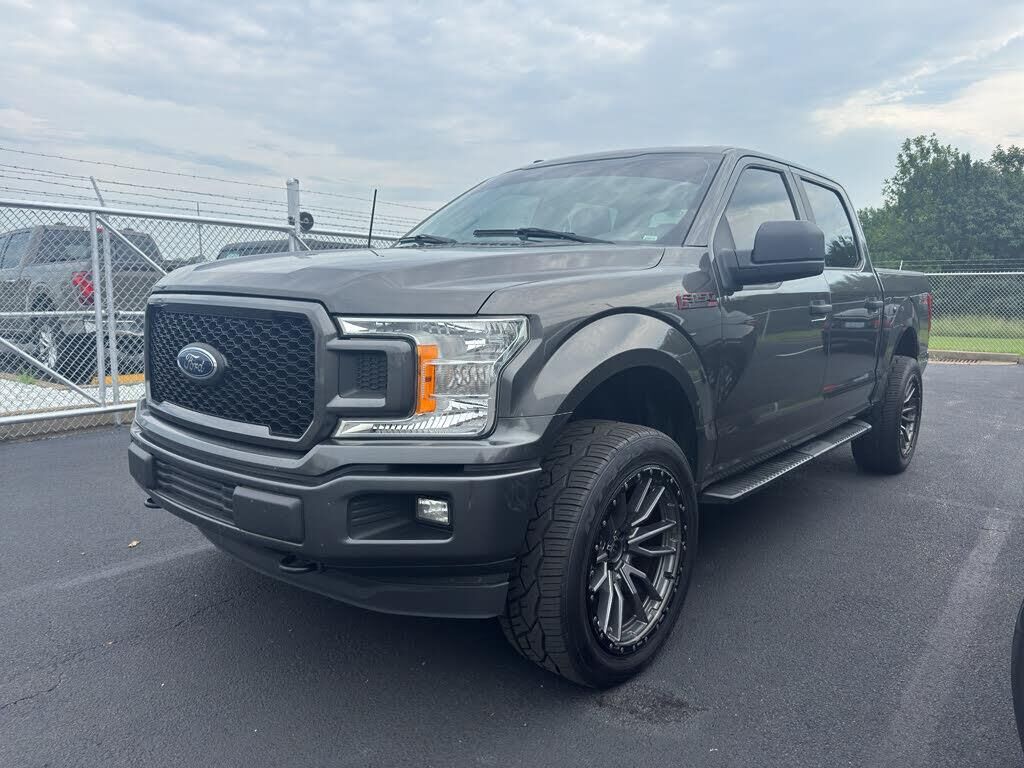 2018 Ford F-150 XL — photo 1 of 2