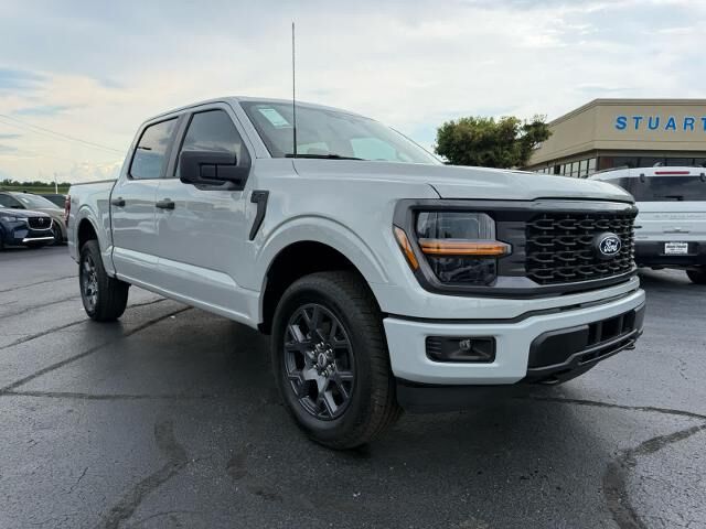 2017 Ford F-150 XLT — photo 1 of 26