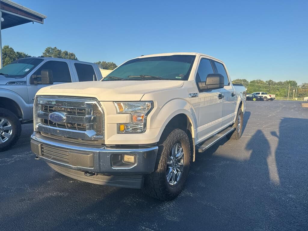 2017 Ford F-150 XLT — photo 1 of 2