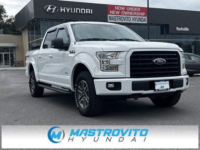 2017 Ford F-150 XLT — photo 1 of 13
