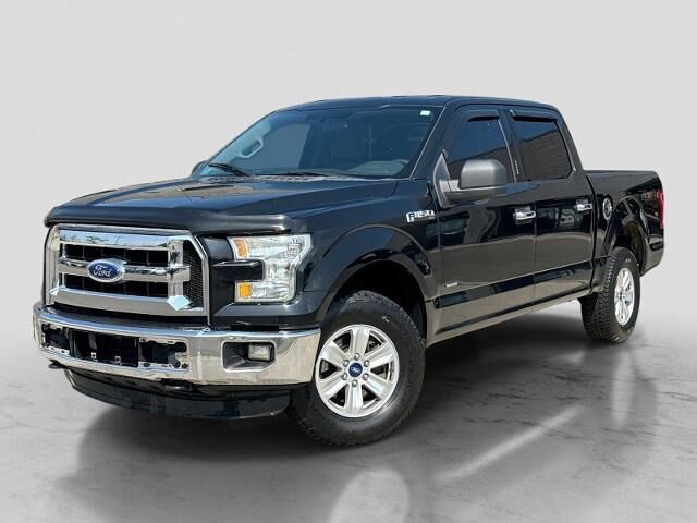 2015 Ford F-150 XLT — photo 1 of 13