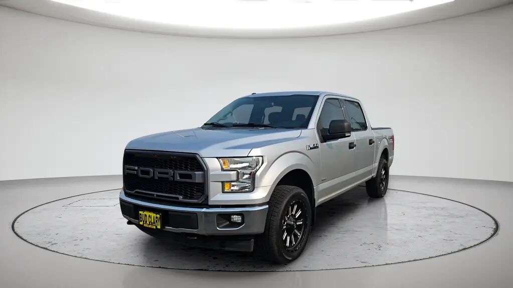 2017 Ford F-150 XLT — photo 1 of 12