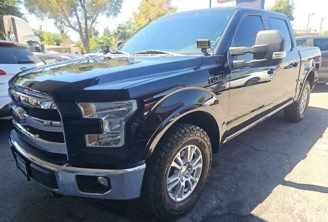 2017 Ford F-150 Lariat — photo 1 of 12