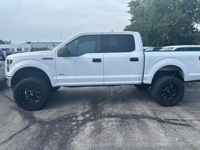 2015 Ford F-150 XLT — photo 1 of 5