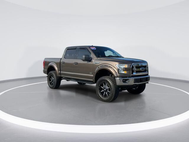 2017 Ford F-150 XLT — photo 1 of 13