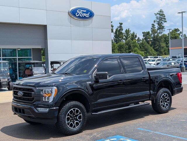 2023 Ford F-150 XLT — photo 1 of 2