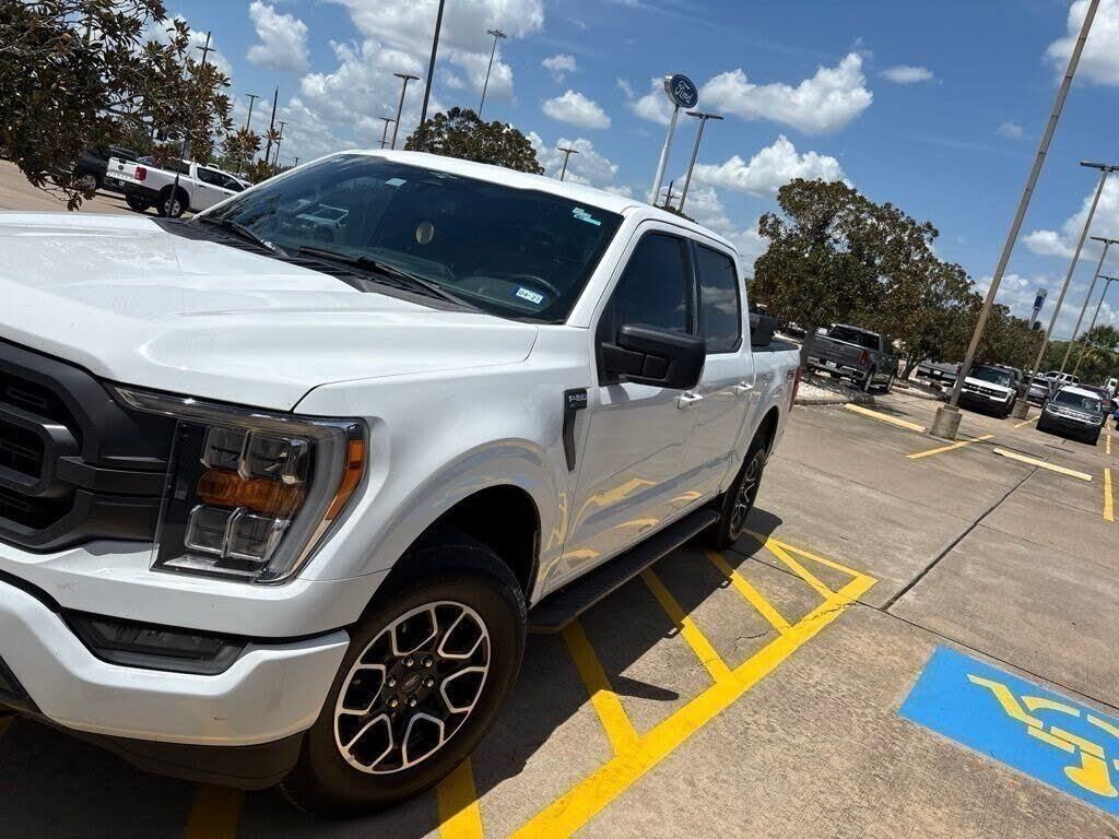 2023 Ford F-150 XLT — photo 1 of 3