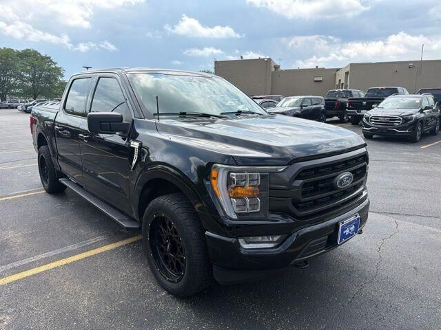 2021 Ford F-150 XLT — photo 1 of 13
